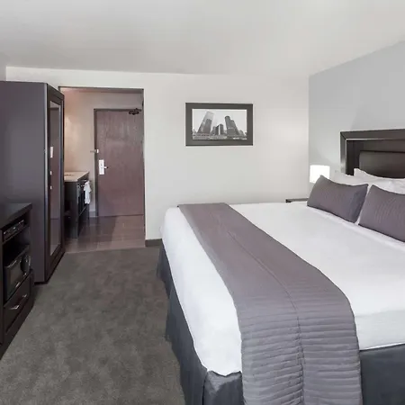 Baymont By Wyndham Glenview