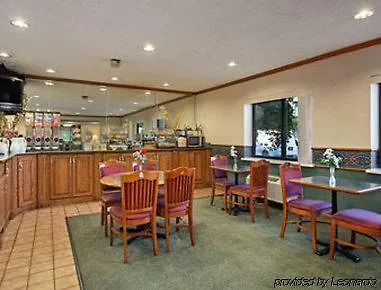 Baymont By Wyndham Hotel Glenview