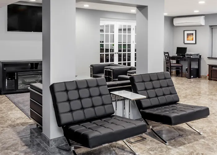 Baymont By Wyndham Hotel Glenview
