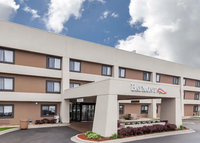 Hotel Baymont By Wyndham Glenview