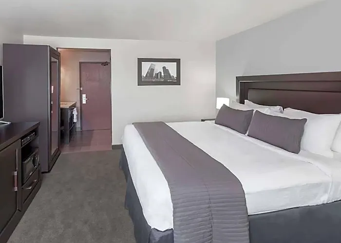 Baymont By Wyndham 3*