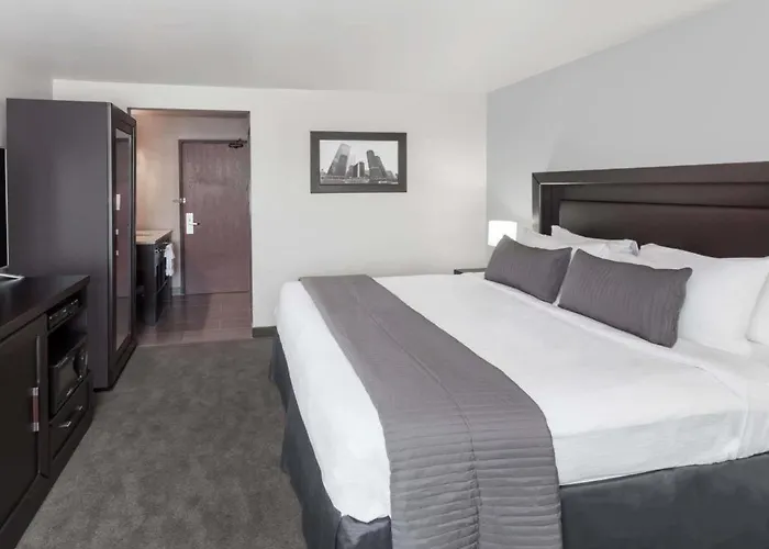 Baymont By Wyndham Hotel