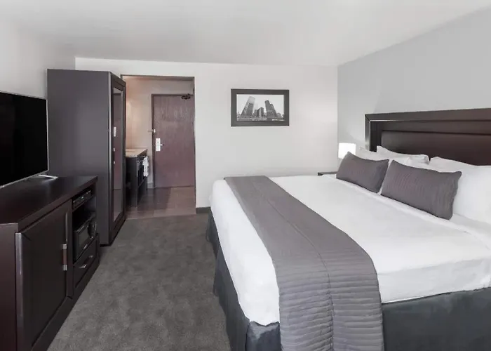 Baymont By Wyndham 3* Glenview