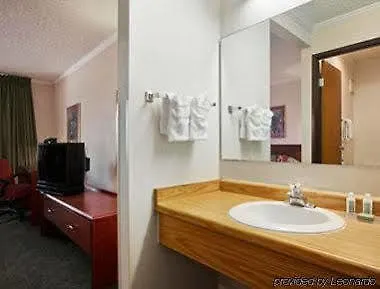 Hotel Baymont By Wyndham 3*
